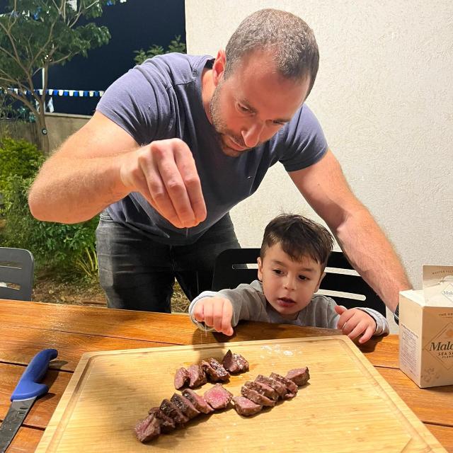 עמית דולב